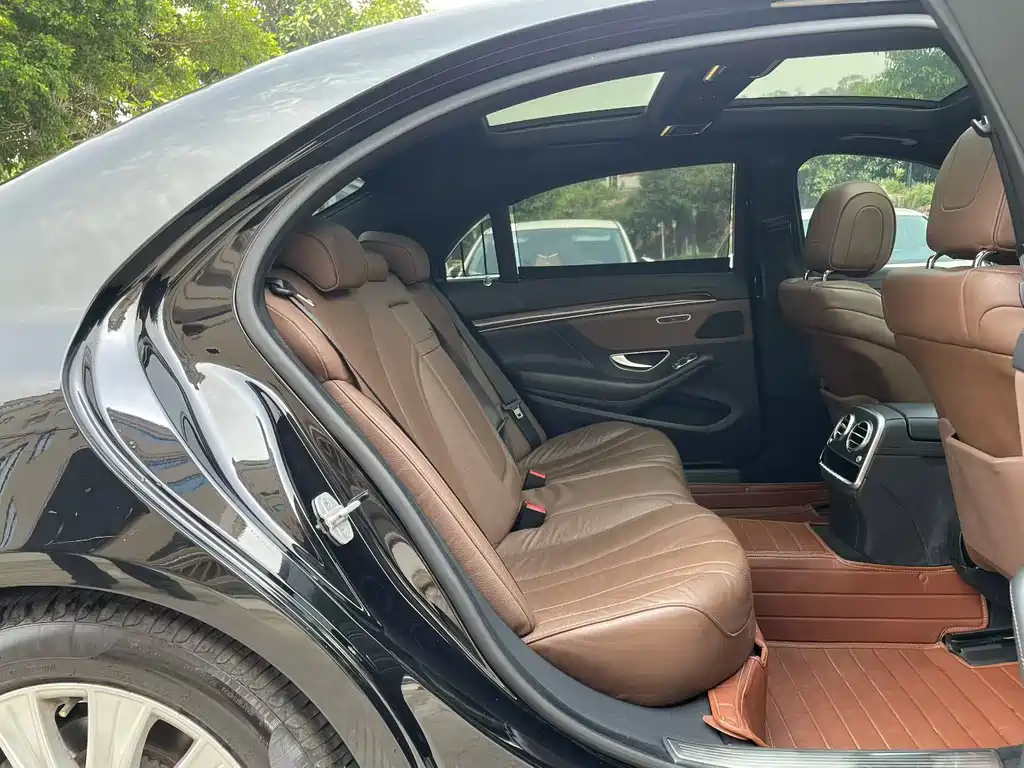 Mercedes-Benz S-Class — миниатюра 6