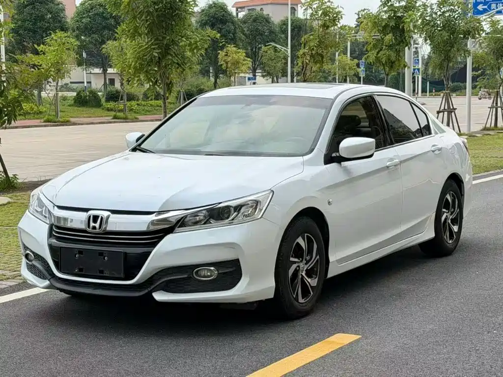 Honda Accord — миниатюра 2