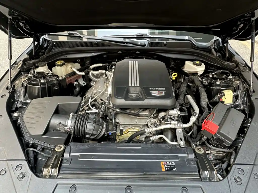 Cadillac CT5 — миниатюра 7