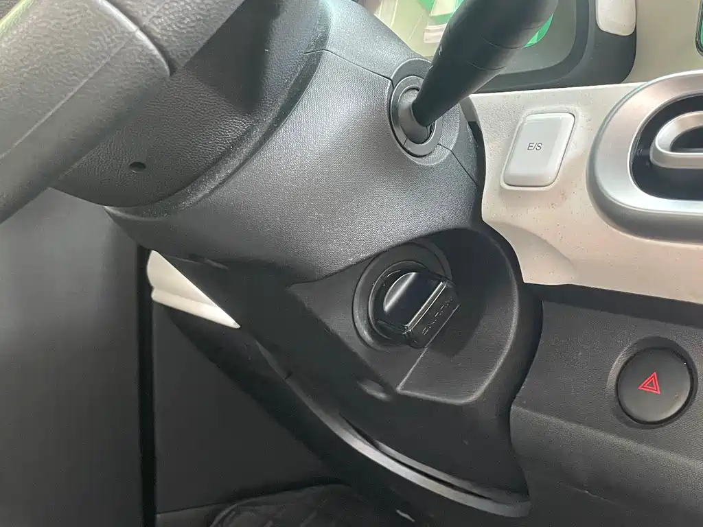 Wuling MINIEV — миниатюра 14