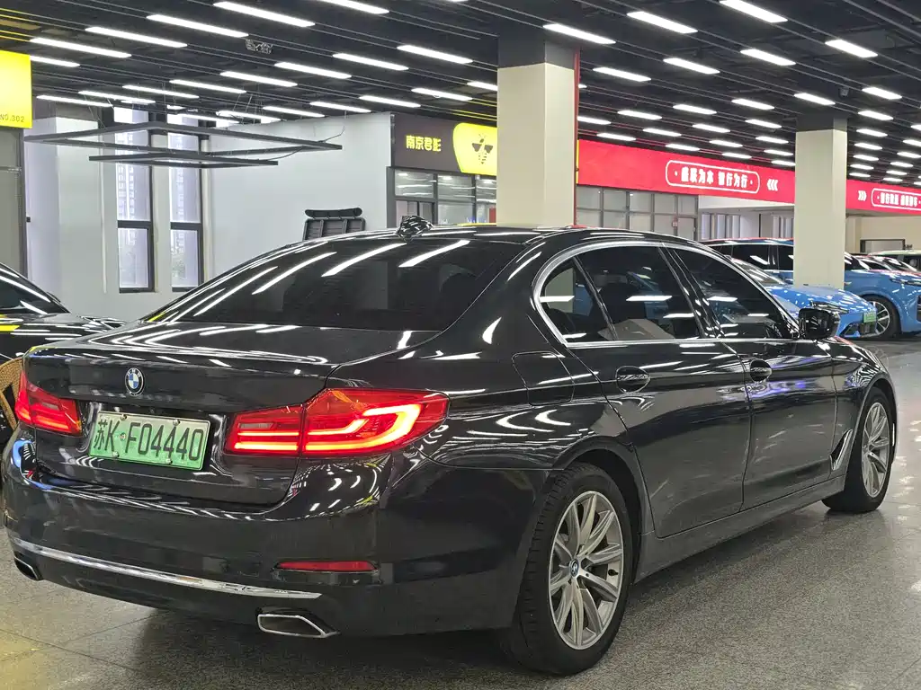 BMW 5 Series 5 2019 530Le Luxury