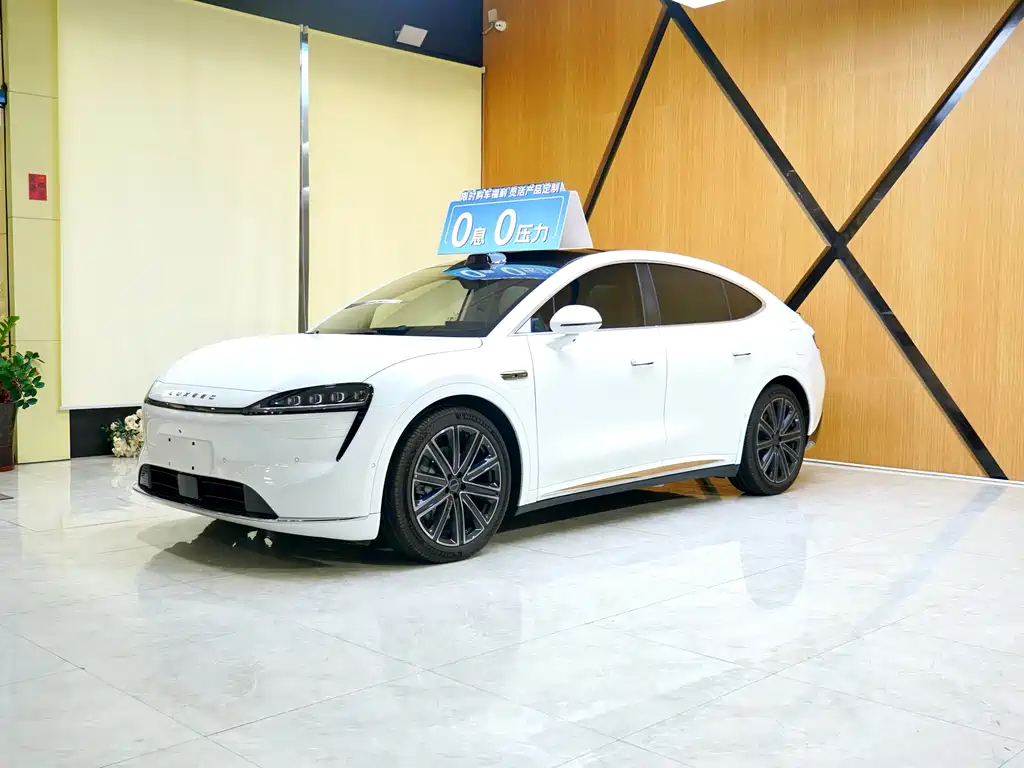 Luxeed Zhijie R7 2025