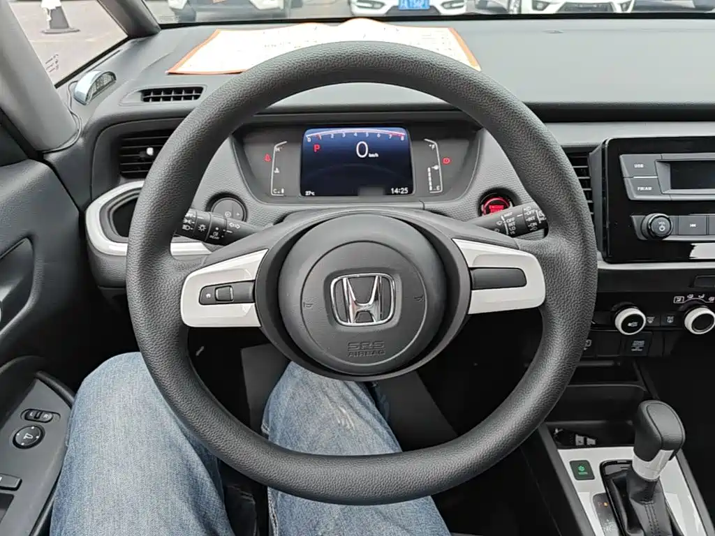 Honda Fit — миниатюра 11