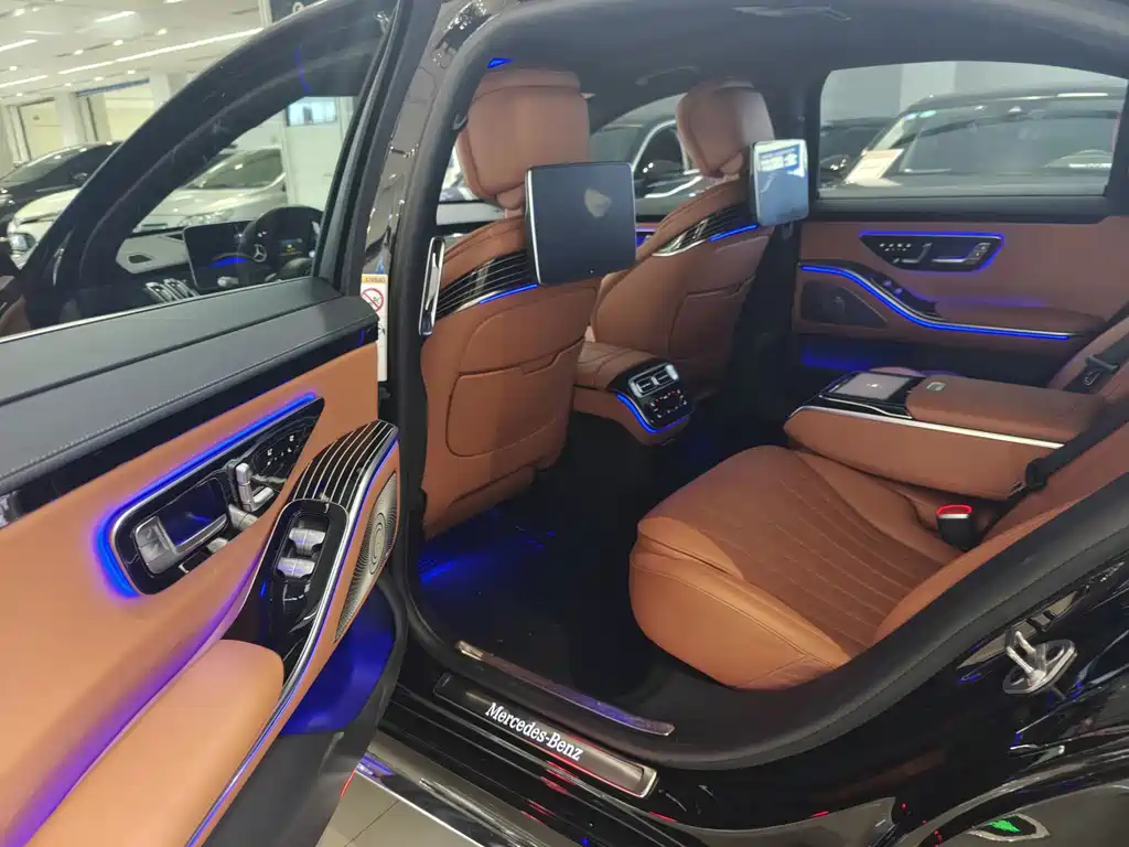 Mercedes-Benz S-Class — миниатюра 6