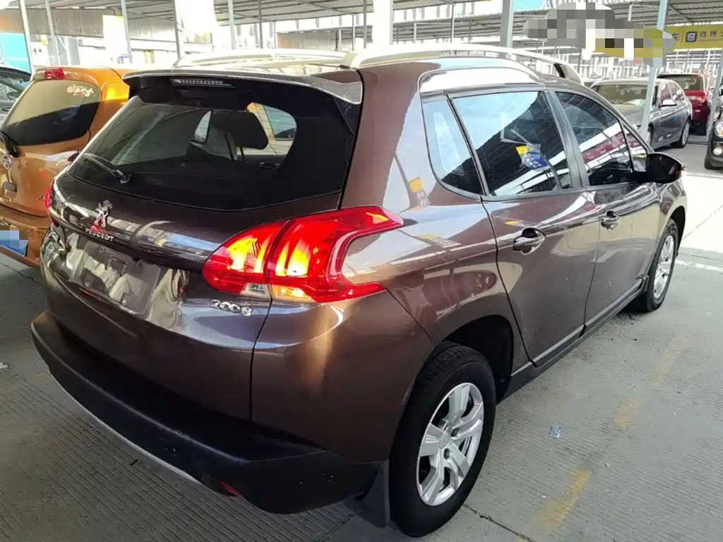 Peugeot 2008 — миниатюра 7