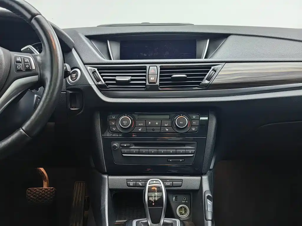BMW X1 — миниатюра 12