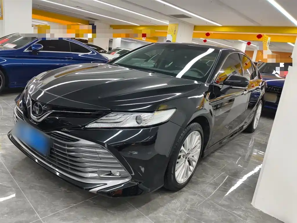 Toyota Camry 2021