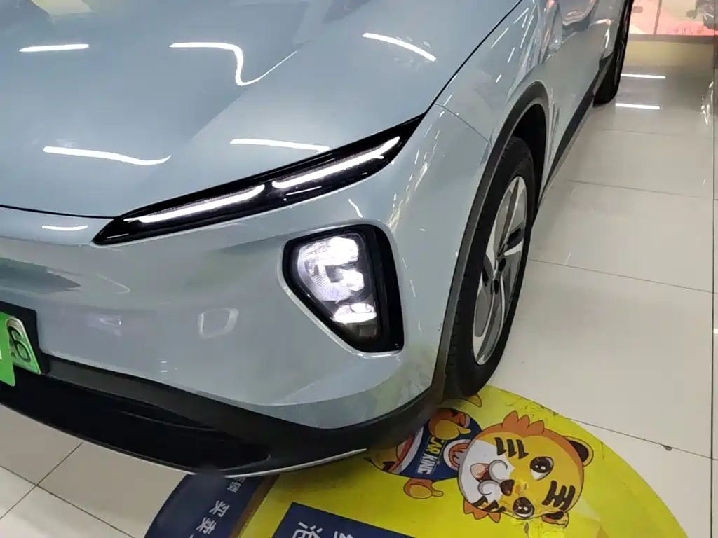NIO ES6 — миниатюра 24