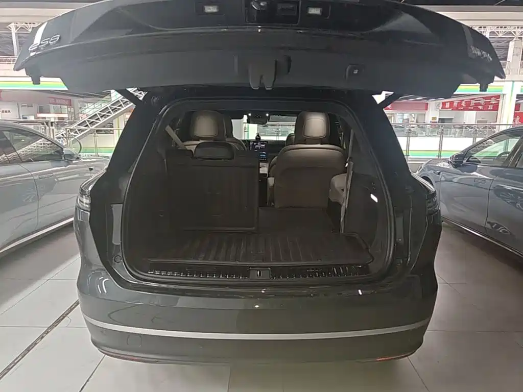 NIO ES8 — миниатюра 19
