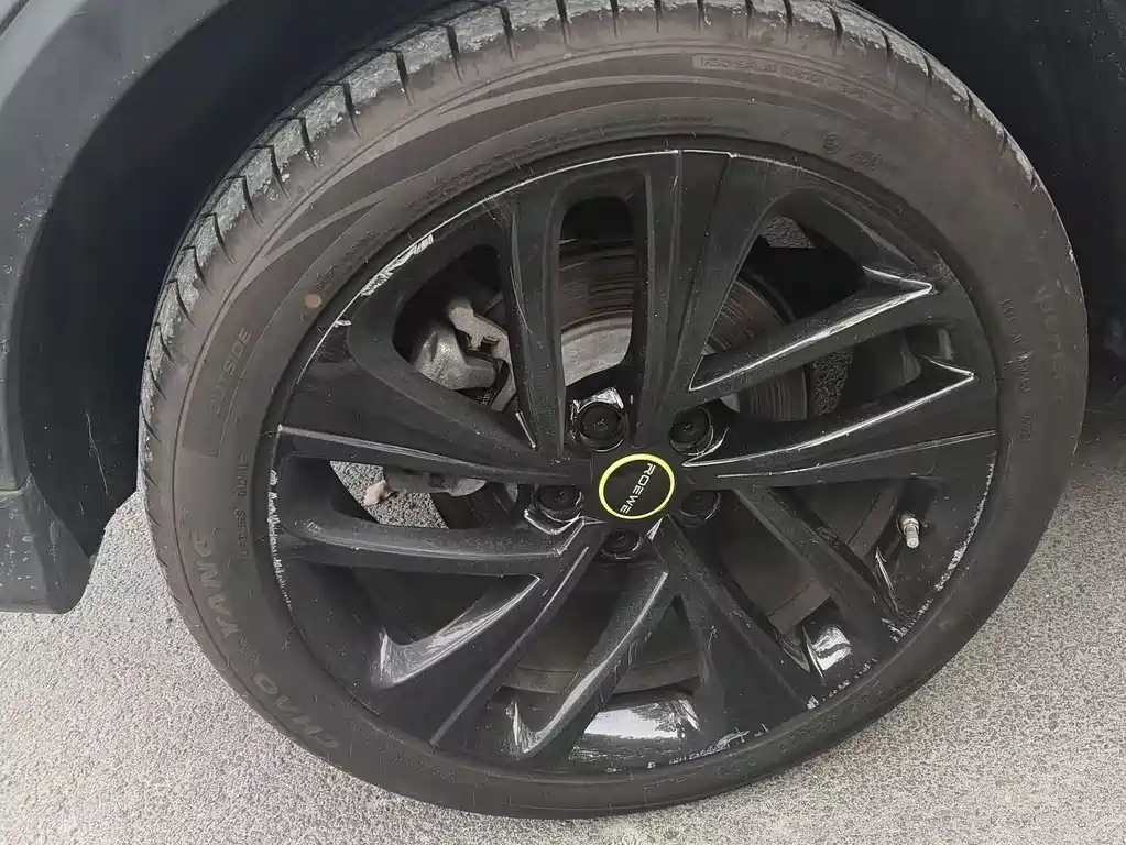 Roewe RX5 New Energy — миниатюра 10