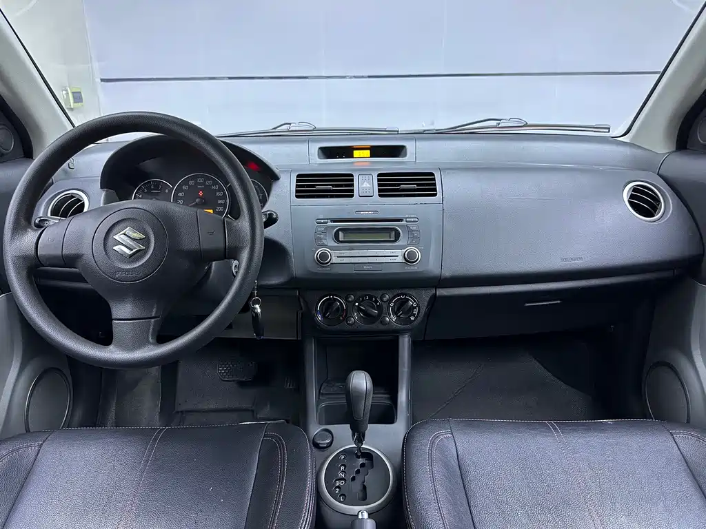 Suzuki Swift — миниатюра 7