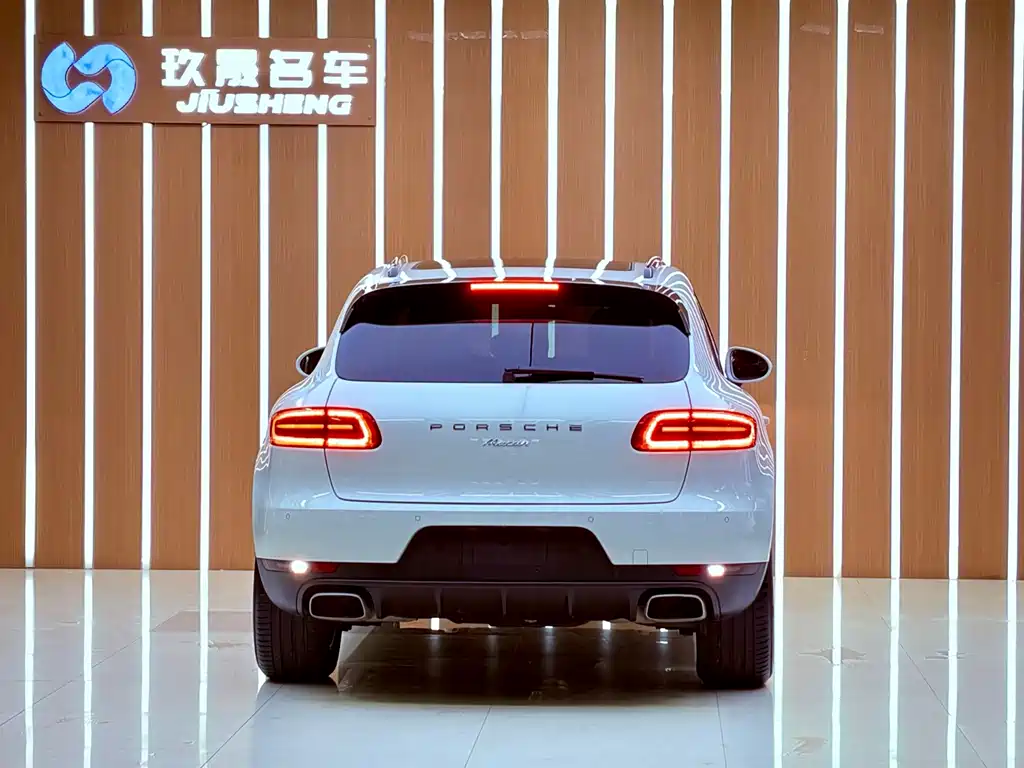 Porsche Macan — миниатюра 15
