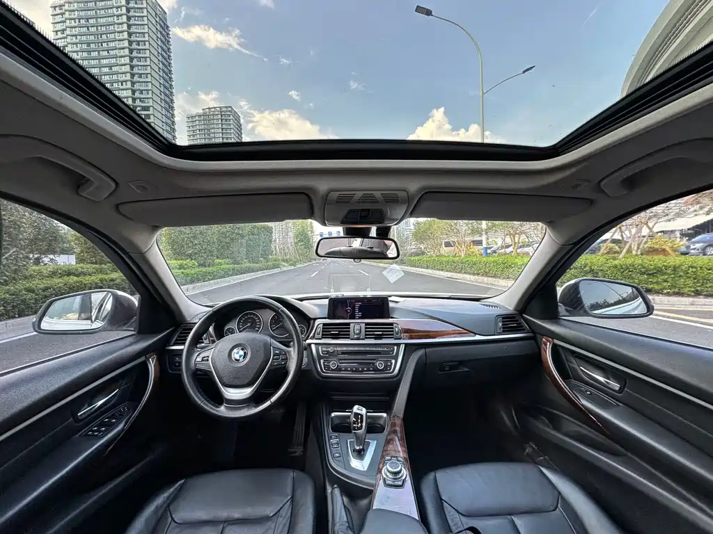 BMW 3 Series — миниатюра 12