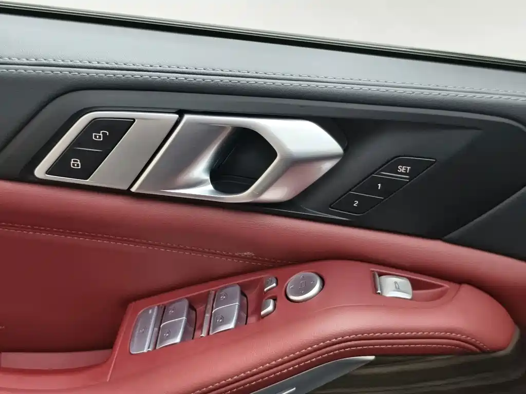 BMW X5 — миниатюра 13