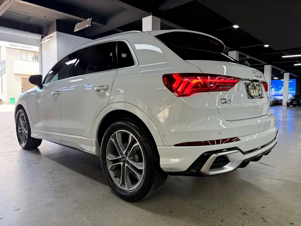 Audi Q3 — миниатюра 11