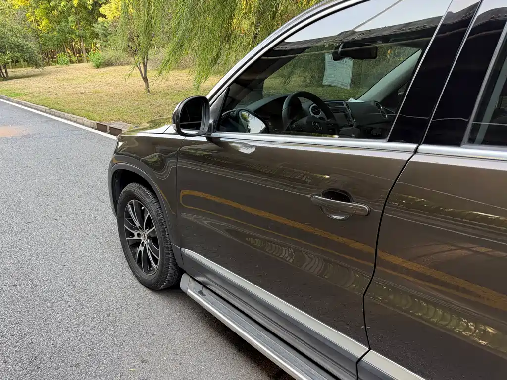 Volkswagen Tiguan — миниатюра 12
