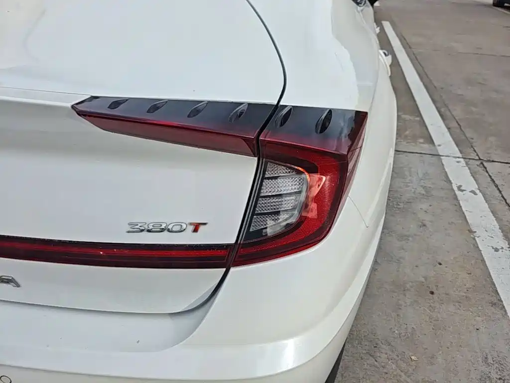 Hyundai Sonata — миниатюра 8