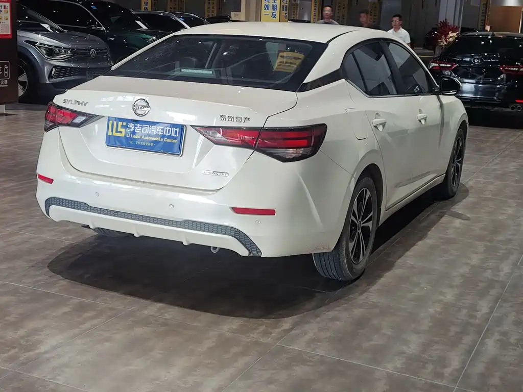 Nissan Sylphy — миниатюра 6