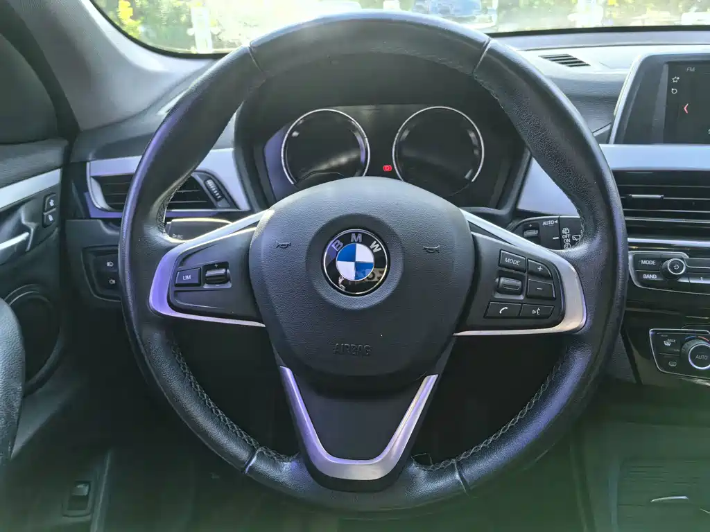 BMW X1 — миниатюра 8