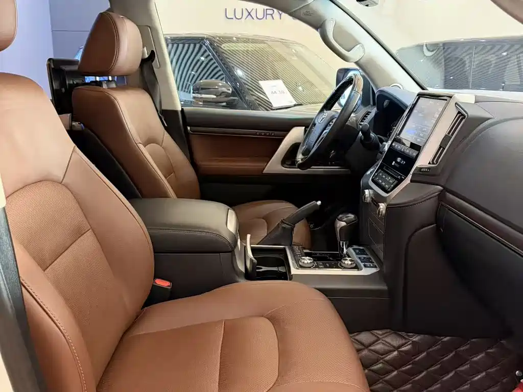 Toyota Land Cruiser 2018 5.7L VX-R