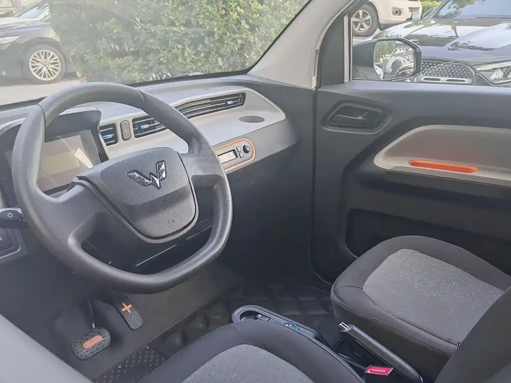 Wuling MINIEV — миниатюра 7
