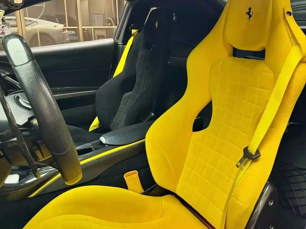 Ferrari 812 — миниатюра 6