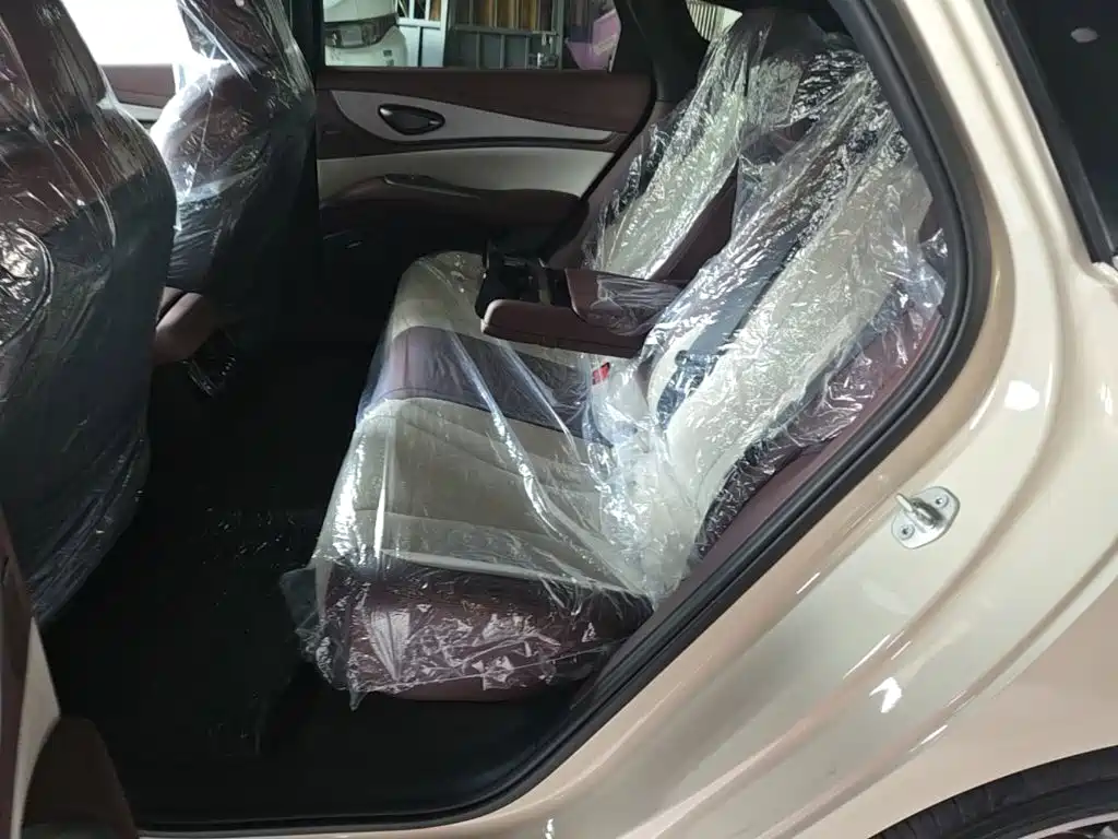 BYD Seal 07 DM-i — миниатюра 17