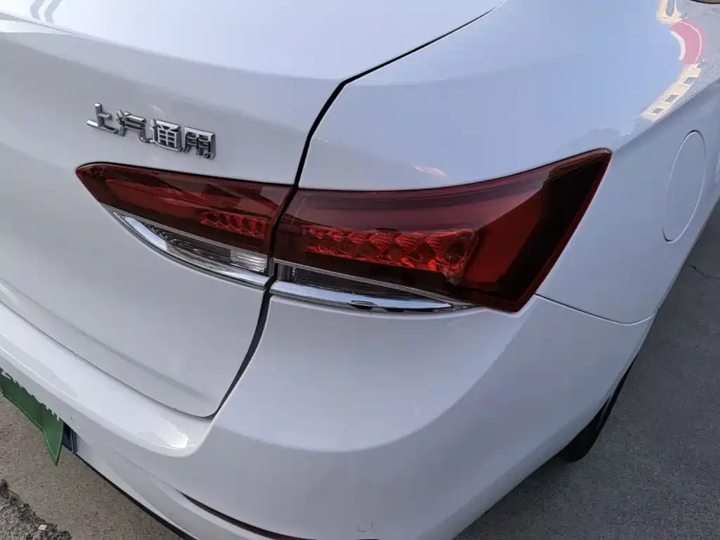 Buick Excelle — миниатюра 8