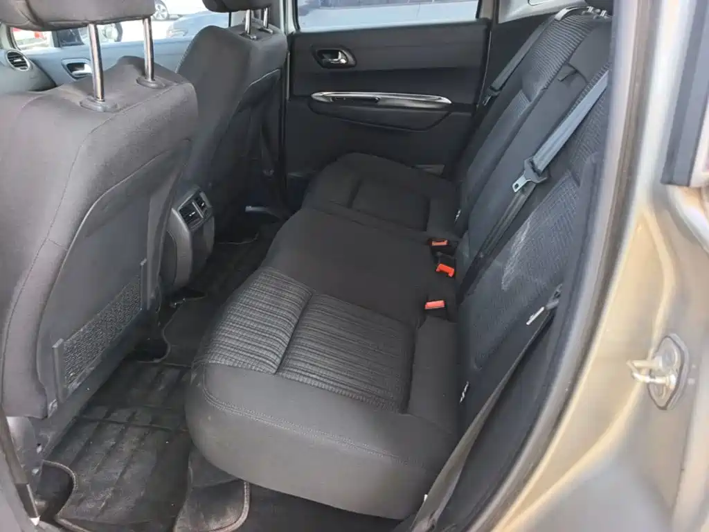 Peugeot 3008 — миниатюра 17