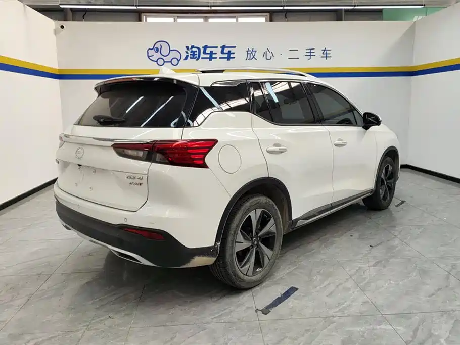 GAC TRUMPCHI GS4