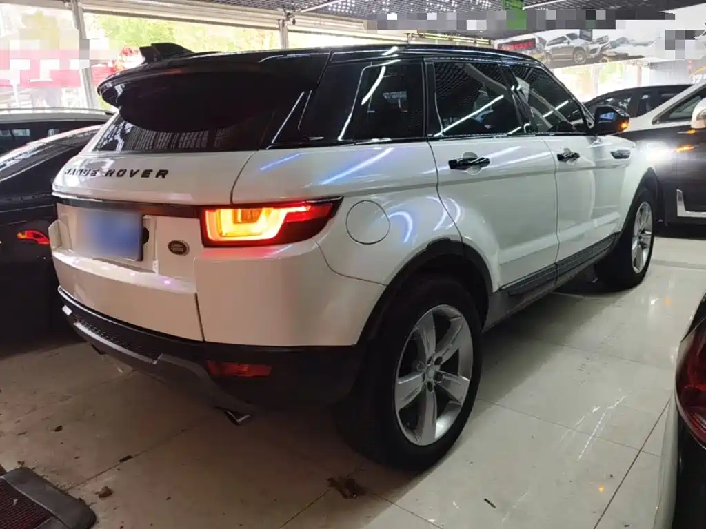 Land Rover Evoque — миниатюра 7