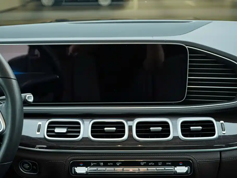 Mercedes-Benz GLS — миниатюра 18