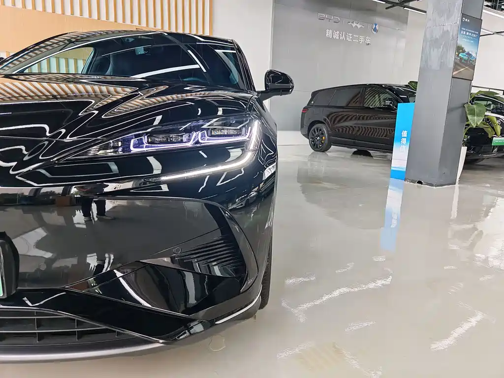 BYD 07 EV 2024 610