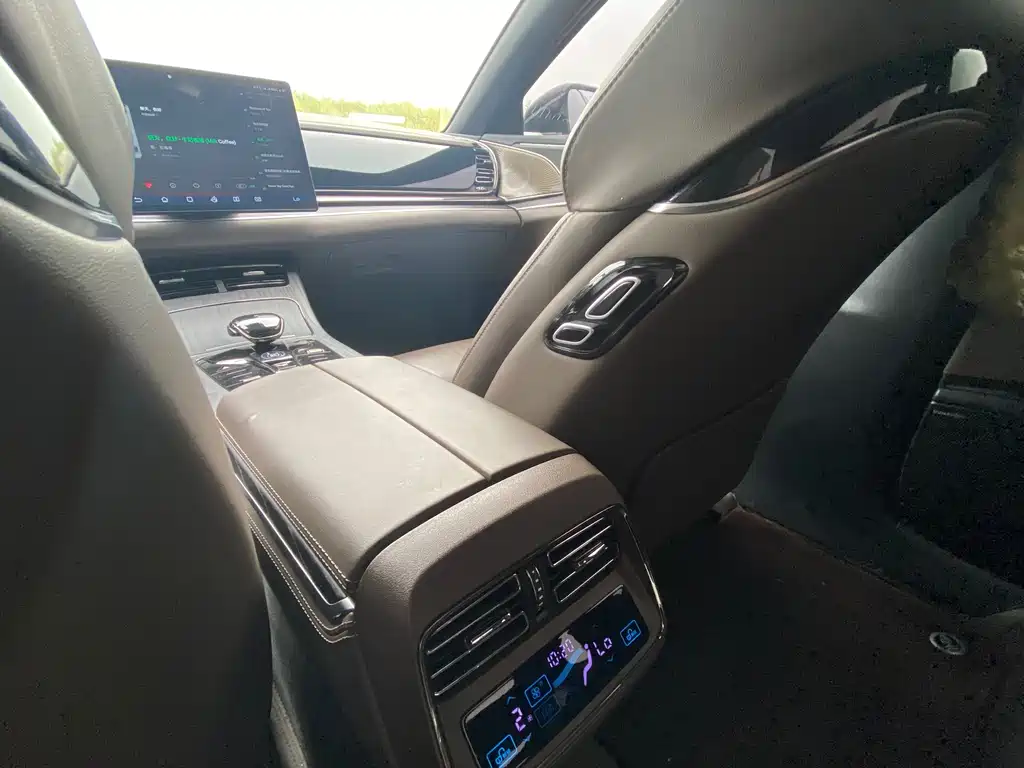 BYD Han — миниатюра 10