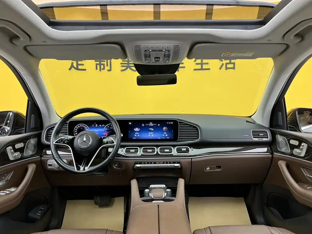 Mercedes-Benz GLE (Import) — миниатюра 42