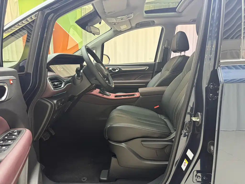 GAC Motor Trumpchi M6 — миниатюра 7