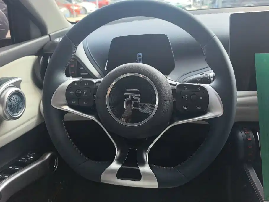 BYD Yuan Plus — миниатюра 15