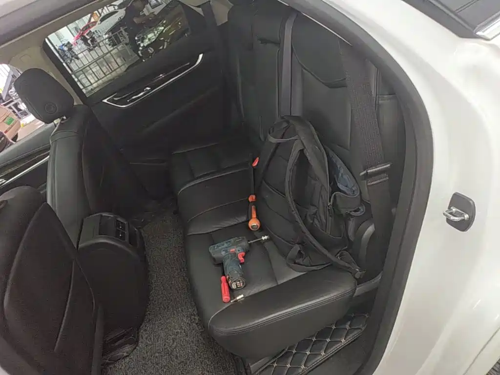 Cadillac XT5 — миниатюра 17