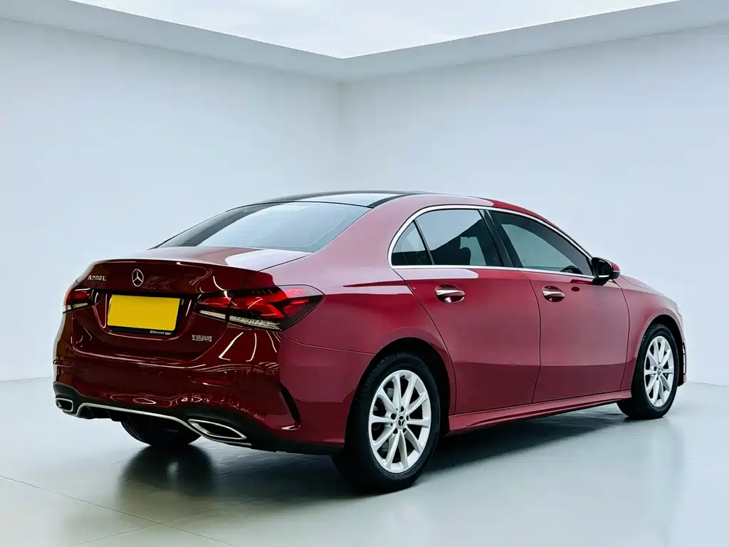 Mercedes-Benz A-Class — миниатюра 6