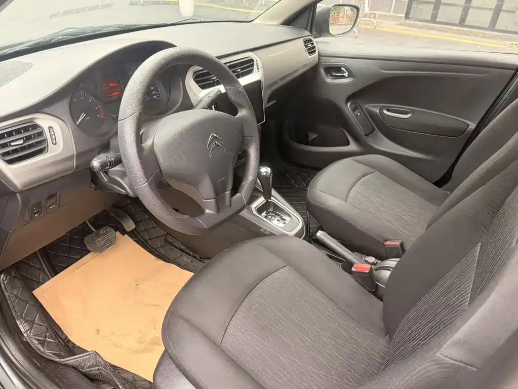 Citroen Elysee — миниатюра 10