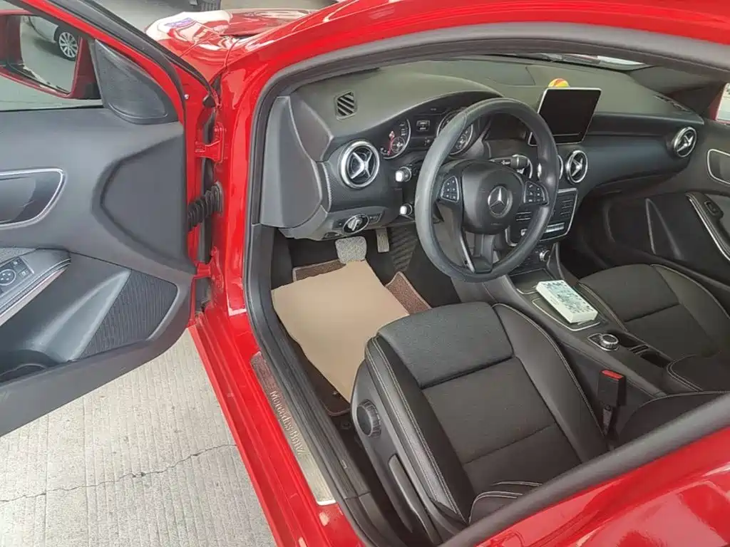 Mercedes-Benz A-Class (Import) — миниатюра 16