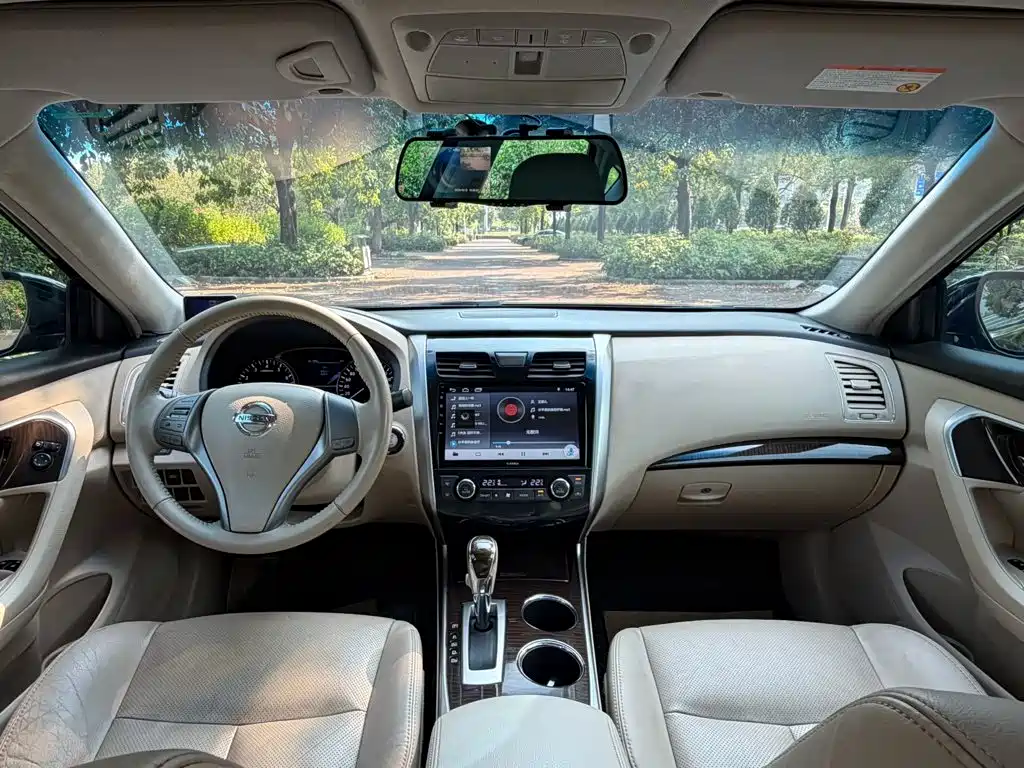 Nissan Teana — миниатюра 6