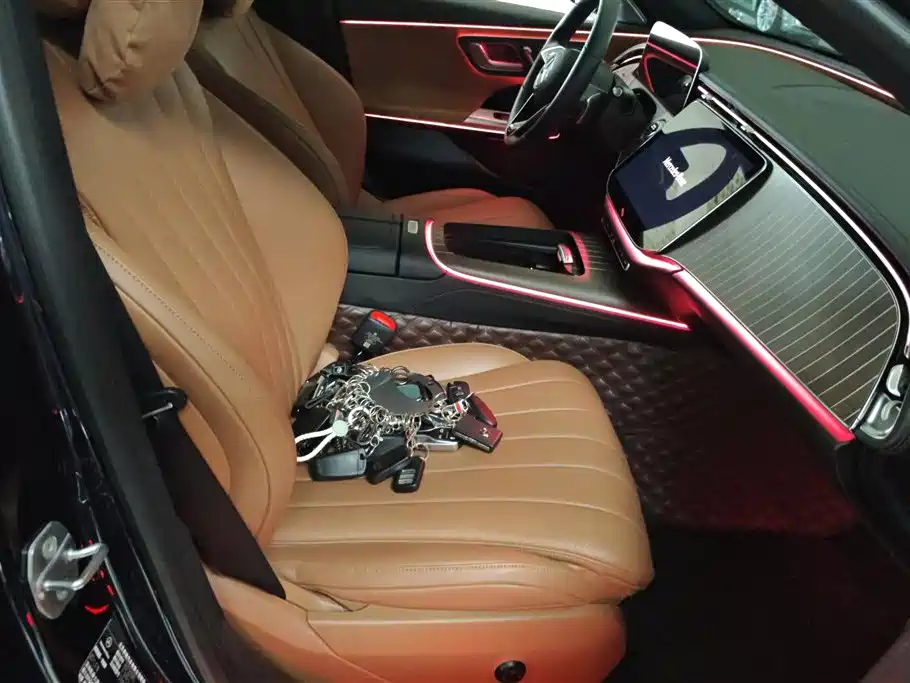 Mercedes-Benz E-Class E 2024 E 300 L Fashion