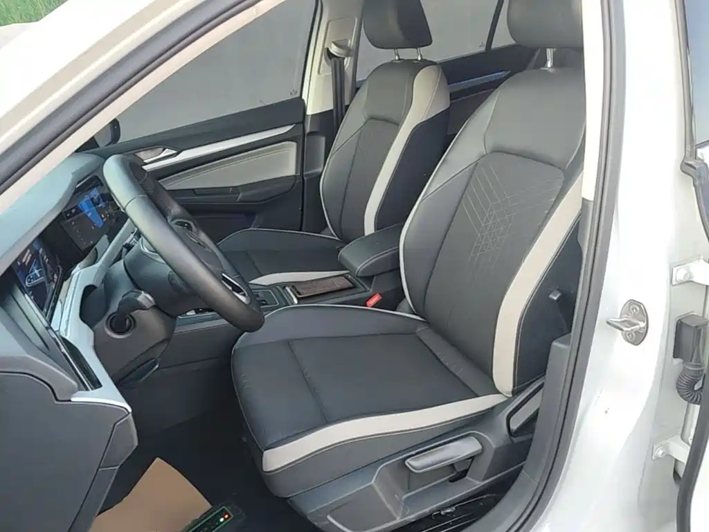 Volkswagen Golf — миниатюра 15