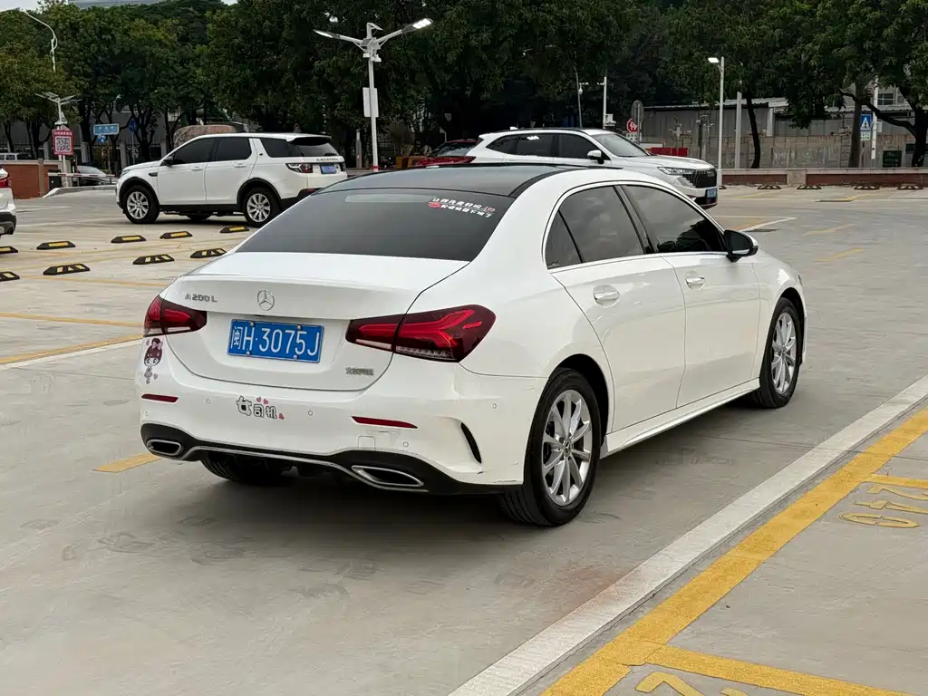 Mercedes-Benz A-Class — миниатюра 6