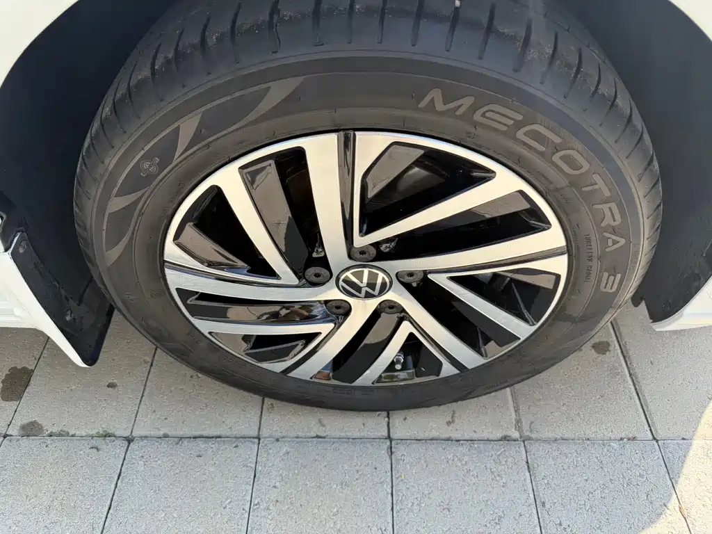 Volkswagen Lavida — миниатюра 10