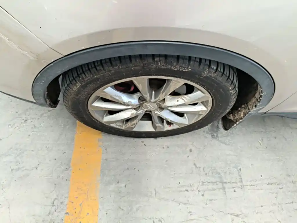 Geely Emgrand GS — миниатюра 23