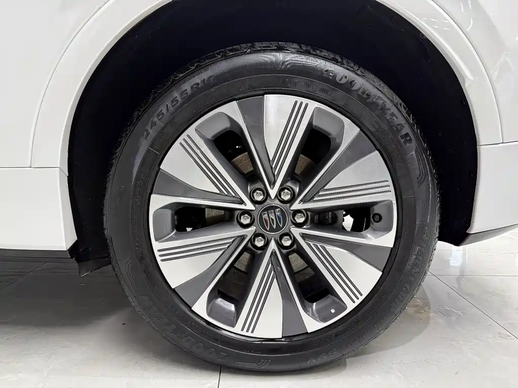 Buick E5 — миниатюра 12