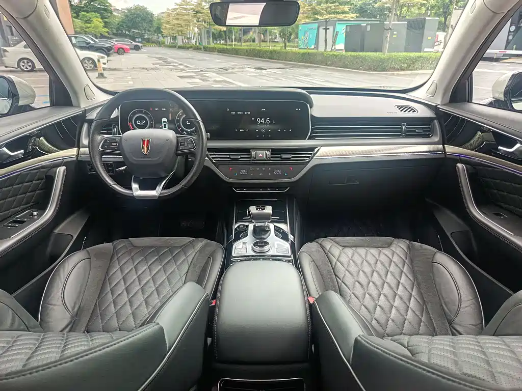 Hongqi HS5 2019 2.0T