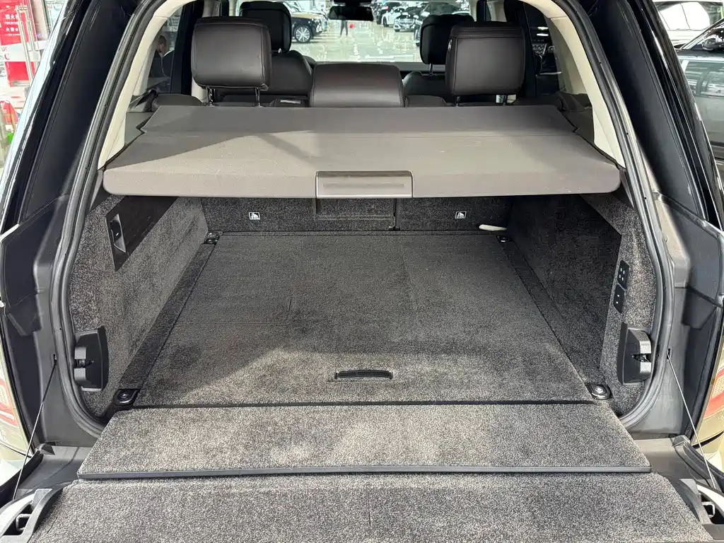 Land Rover Range Rover — миниатюра 16